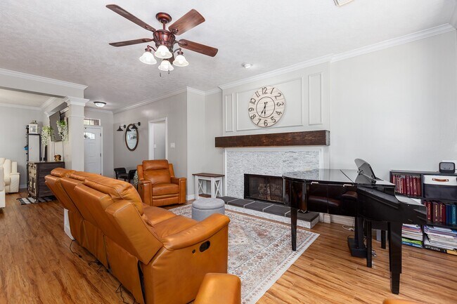 Building Photo - 5102 Natural Bridge Dr