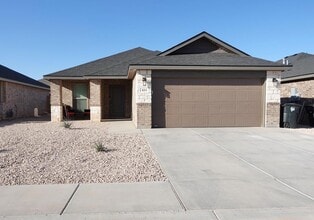 Building Photo - 413 Graze St