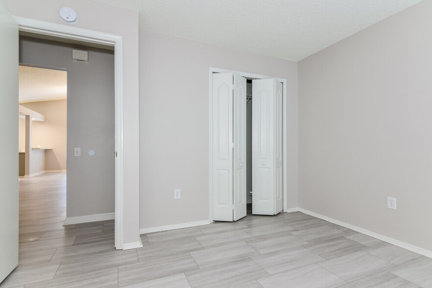 Building Photo - 26808 Haverhill Dr