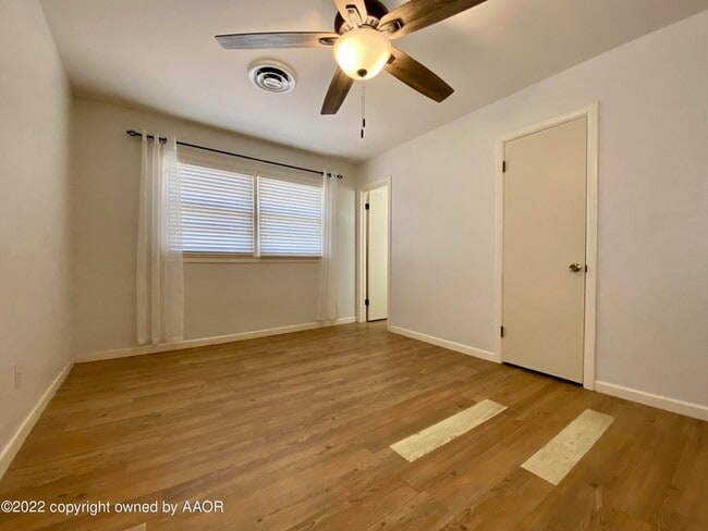 Building Photo - 4109 Tucson Dr