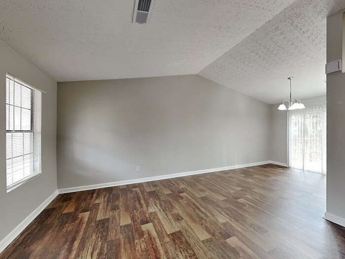 Building Photo - 5127 Galbraith Cir