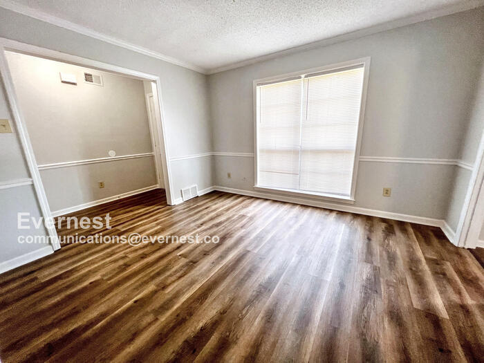 Building Photo - 6630 Hampstead Cove