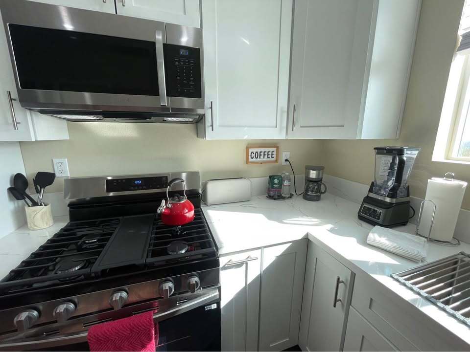 Building Photo - 862 Via Vis Dr N