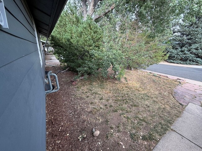 Building Photo - July 2026!!! Great house in S Boulder on quiet cul de sac