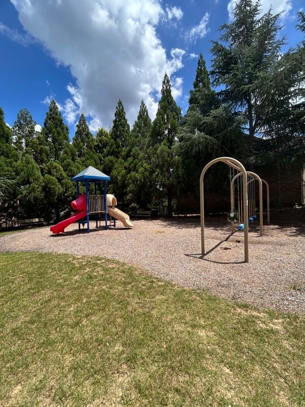 Building Photo - 3689 Union Park Dr