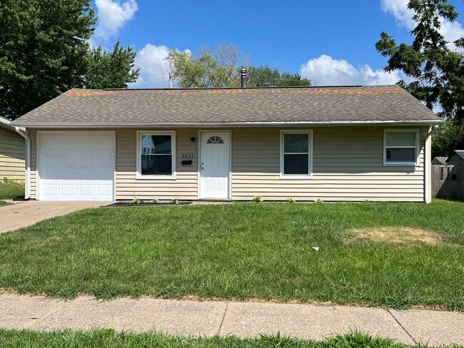 Primary Photo - 3B/1B House for Rent