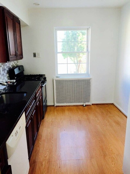 Building Photo - 69-51 181st St