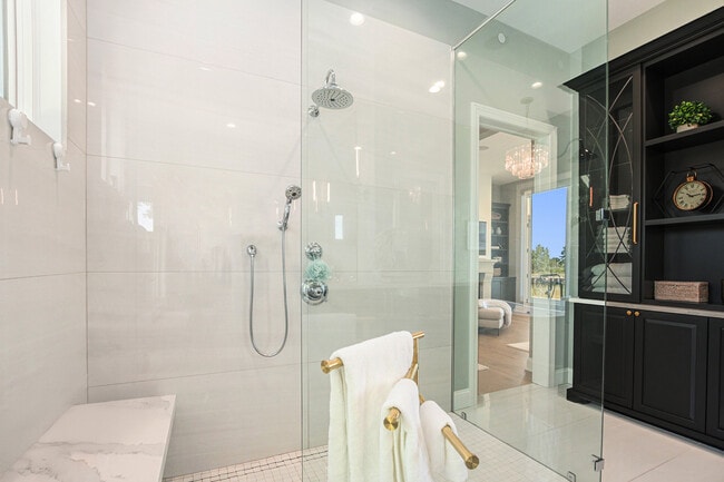 Building Photo - 6736 Saugatuck Bch Rd