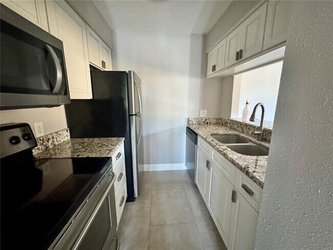Building Photo - 10196 Sailwinds Blvd S