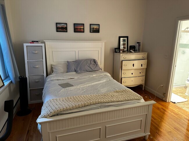 Building Photo - 202 St Paul St