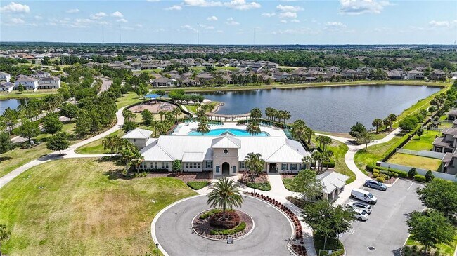 Building Photo - 11176 Leland Groves Dr