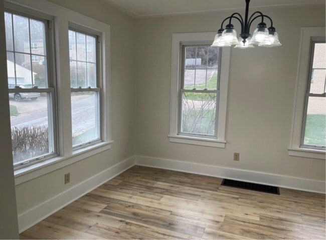 Building Photo - 201 Hollywood Blvd