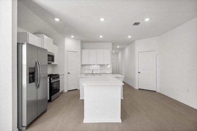 Building Photo - 17701 Sage Thrasher Dr