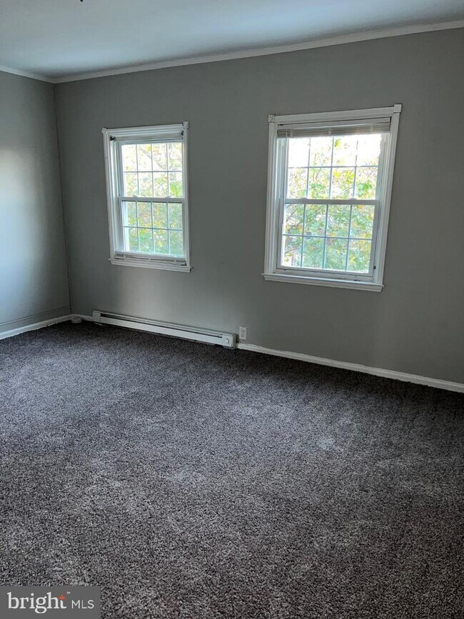 Building Photo - 3423 6th St