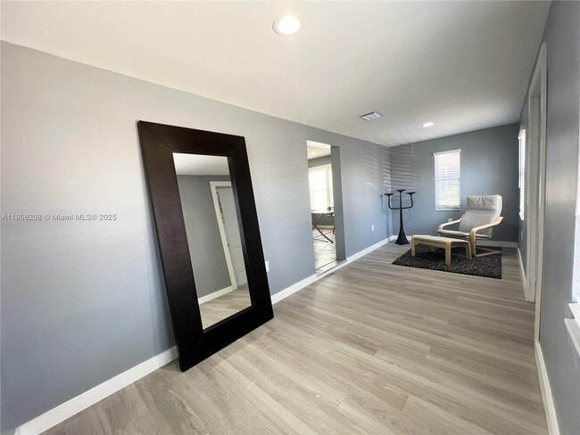 Primary Photo - 326 NW 23rd Ave
