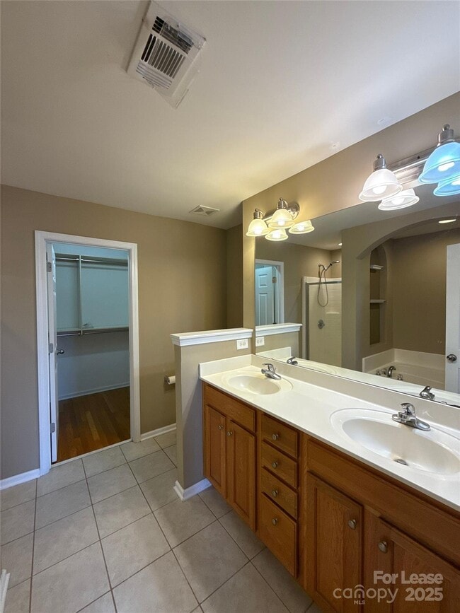 Building Photo - 9245 Belcaro Ln