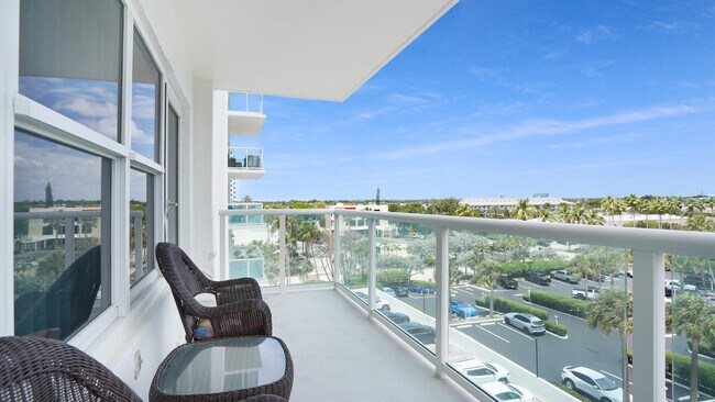 Building Photo - 3550 Galt Ocean Dr