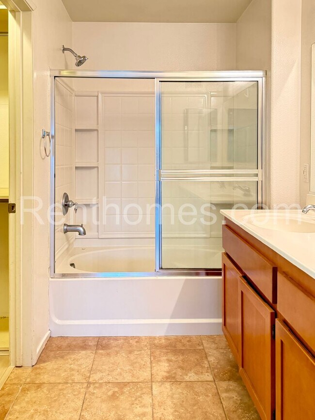 Building Photo - 1603 White Hickory Pl