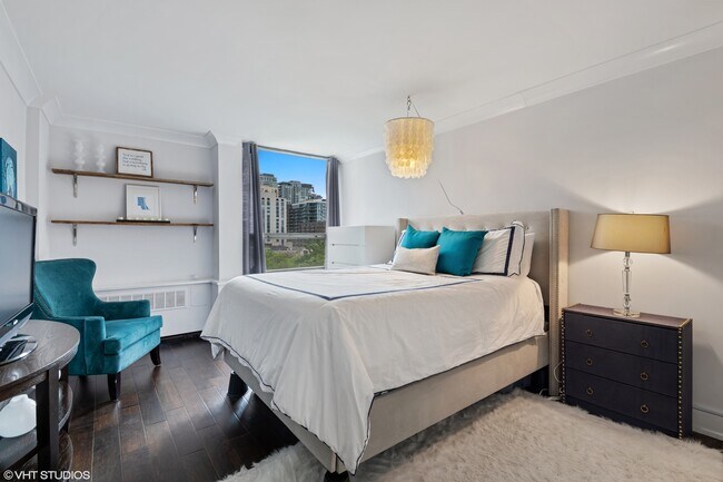 Building Photo - 1360 N Sandburg Terrace