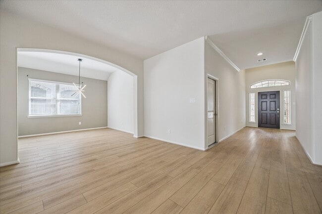 Building Photo - 10914 Visconti Ct