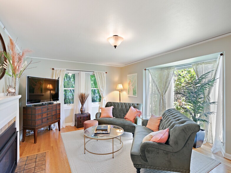 Primary Photo - 1801 SE 43rd Ave