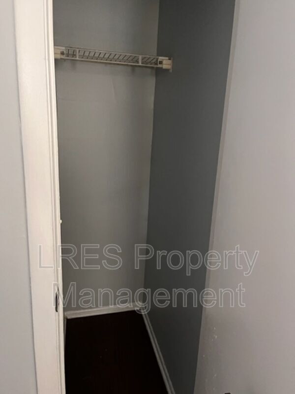 Building Photo - 4564 Pheasant Run Dr