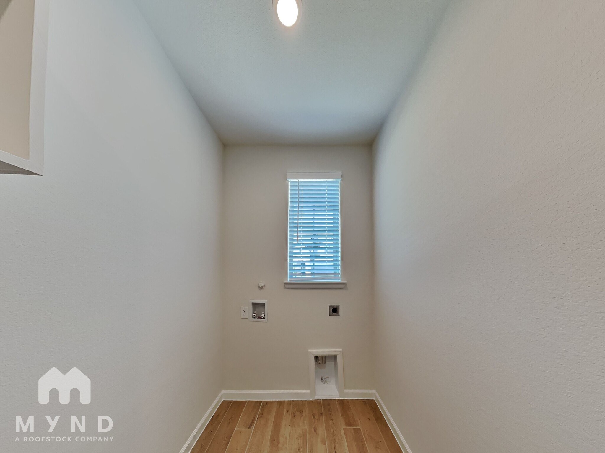 Building Photo - 3128 Cottontail Dr