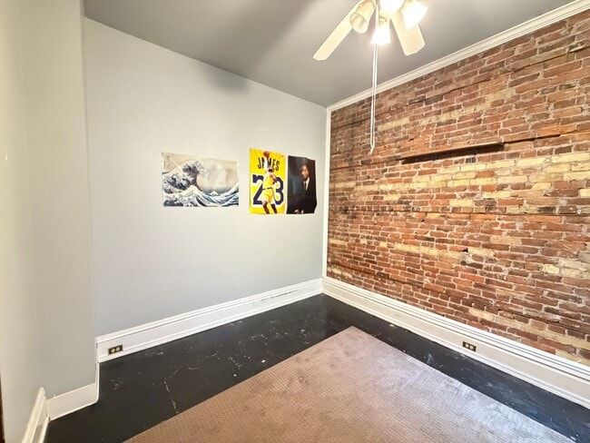 Building Photo - Large 3 Bedroom Open July 1st!