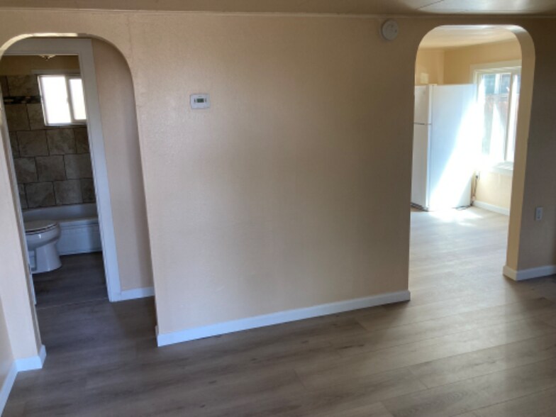 Building Photo - 3207 Hilyard Ave