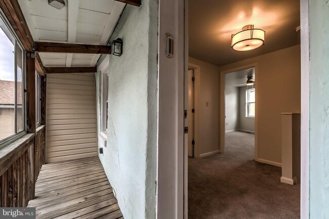 Building Photo - 1205 Gough St