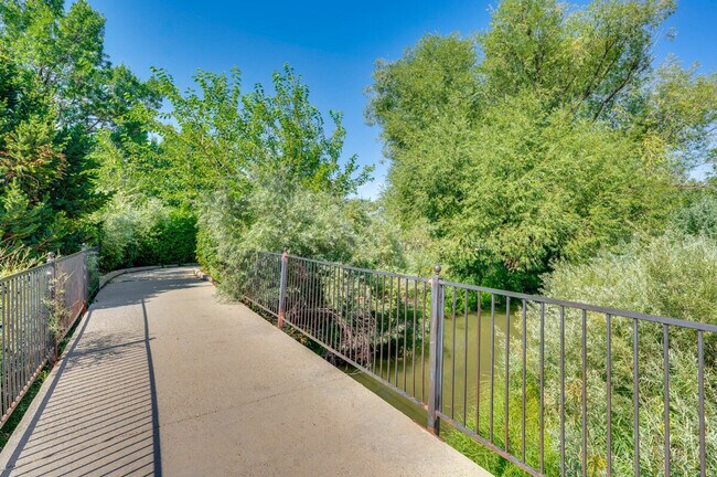 Building Photo - 2959 Sonata Bay Ct