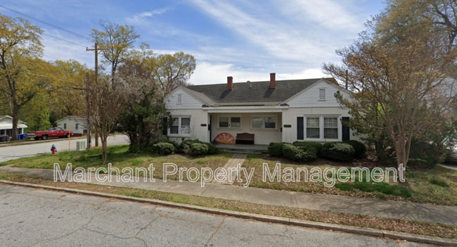 Primary Photo - 667 Ravenel St