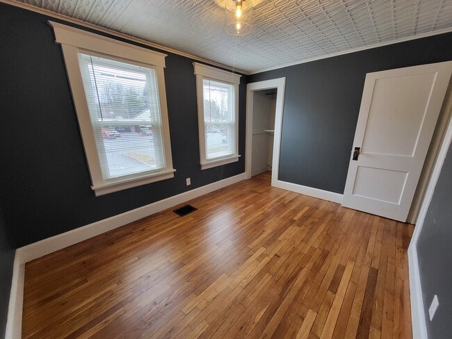 Building Photo - 3688 NY-43