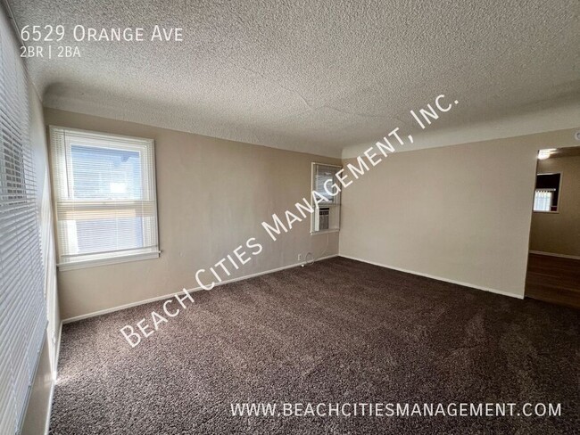 Building Photo - Large 2 Bedroom Home In North Long Beach