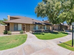 Building Photo - 1266 N 85th Pl