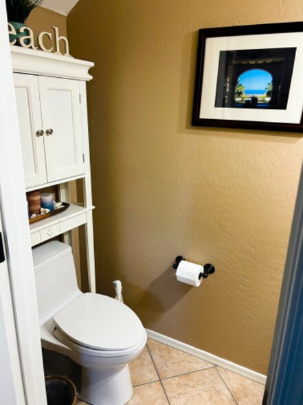 Building Photo - 3731 E Mitchell Dr