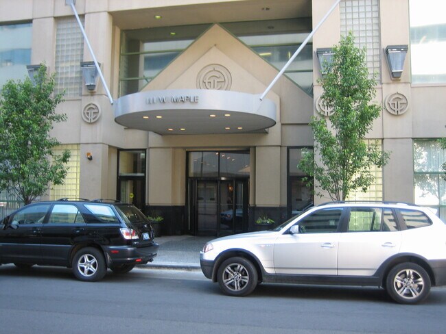 Building Photo - 111 W Maple St