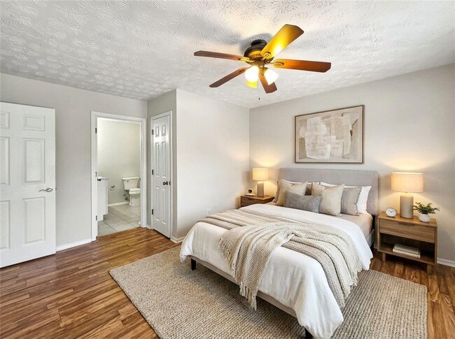 Building Photo - 1702 Country Park Dr