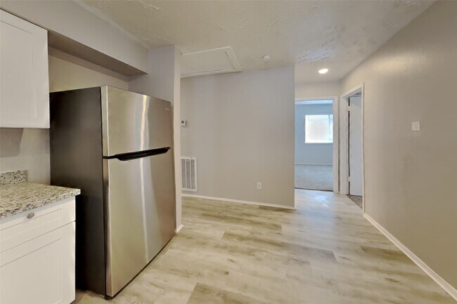 Building Photo - 7307 Daylight Ln