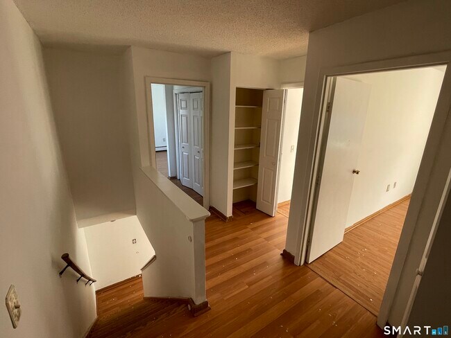 Building Photo - 90 Wakelee Rd