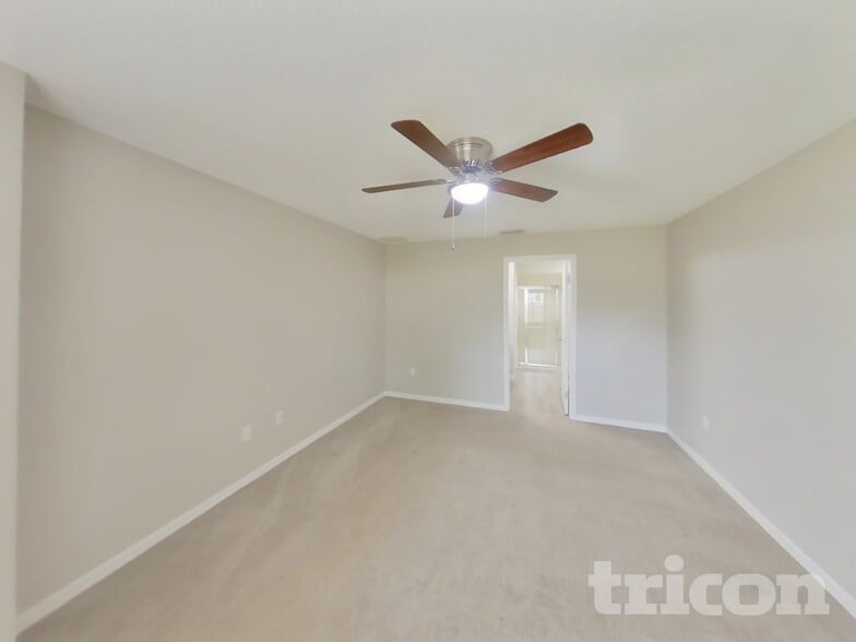 Building Photo - 12285 Villa Rd