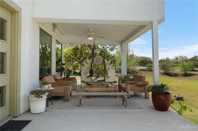 Building Photo - 24 Colorado Ct