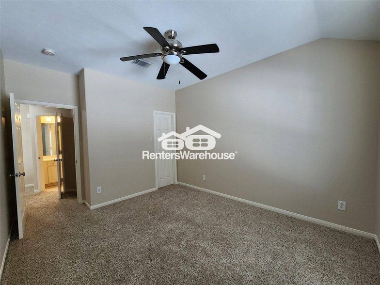 Building Photo - 1408 S Friendswood Dr