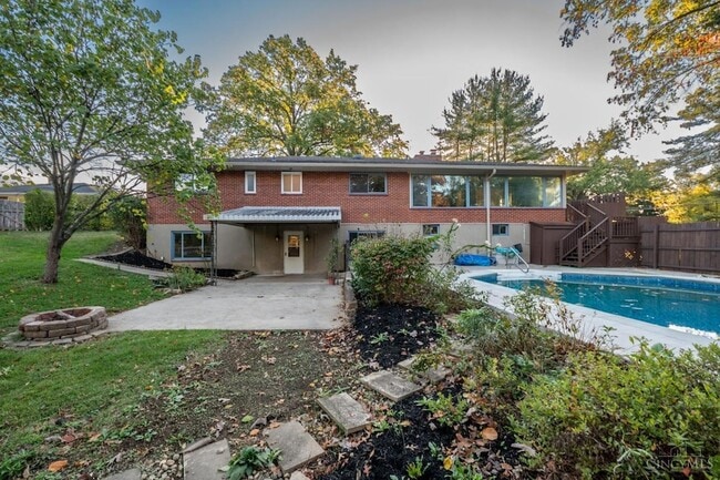 Building Photo - 5900 Donjoy Dr