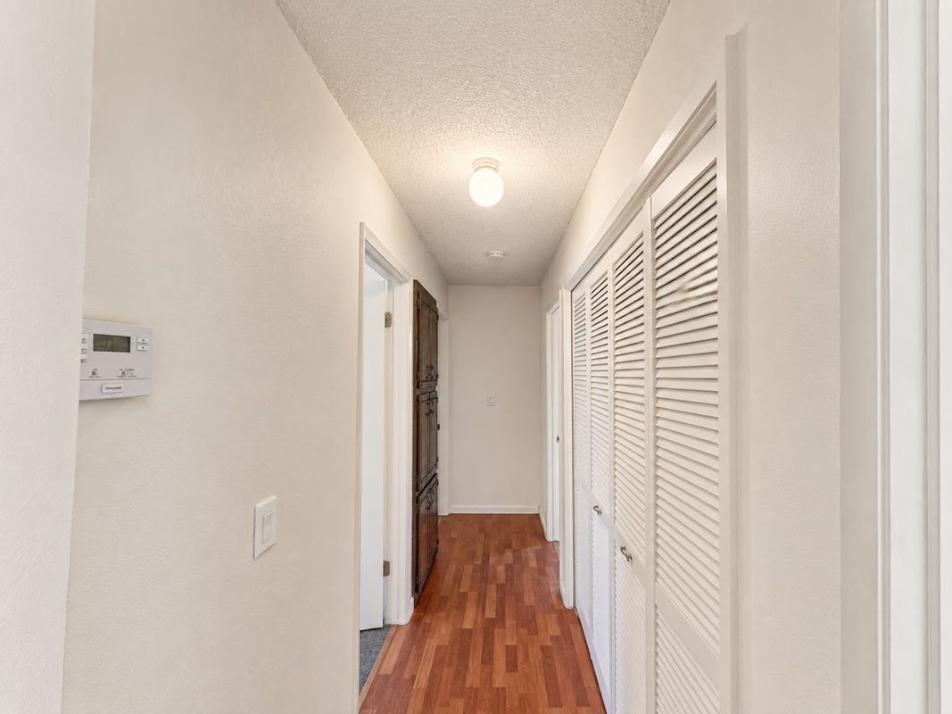 Building Photo - 3440 La Jolla Way