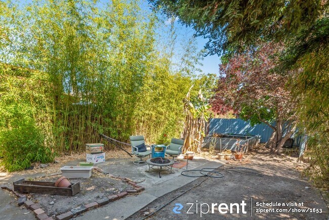 Building Photo - 1012 63rd St