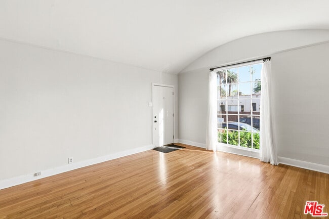 Building Photo - 7261 Waring Ave