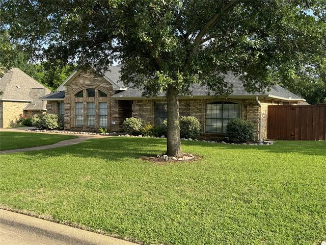 Building Photo - 2907 Sweet Briar St