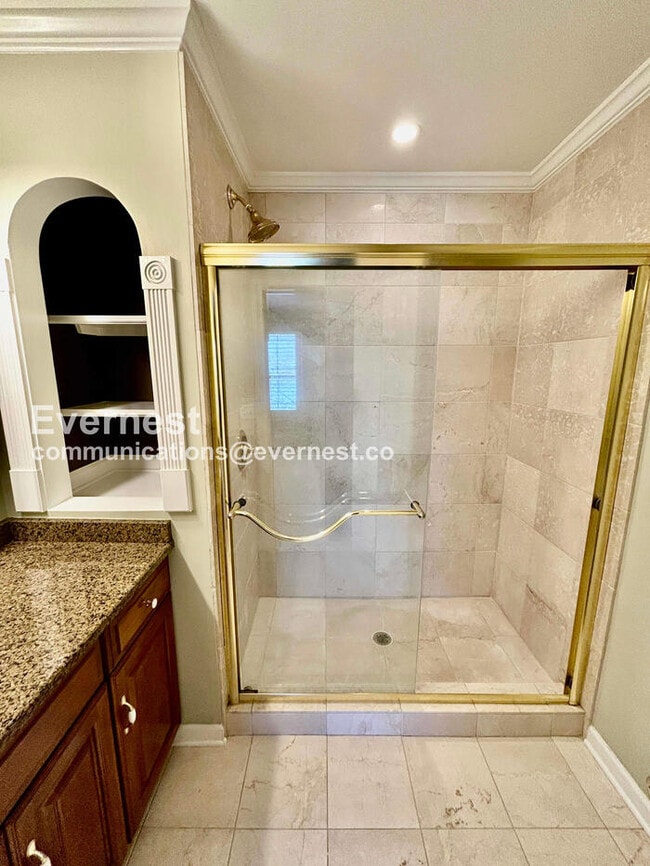 Building Photo - 7500 Roswell Rd