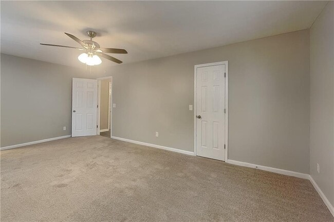Building Photo - 335 Olde Bridge Way